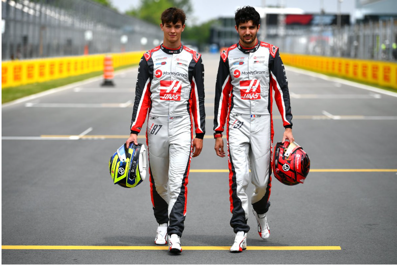 A Complete Guide to Choosing the Right Formula 1 Race Suit